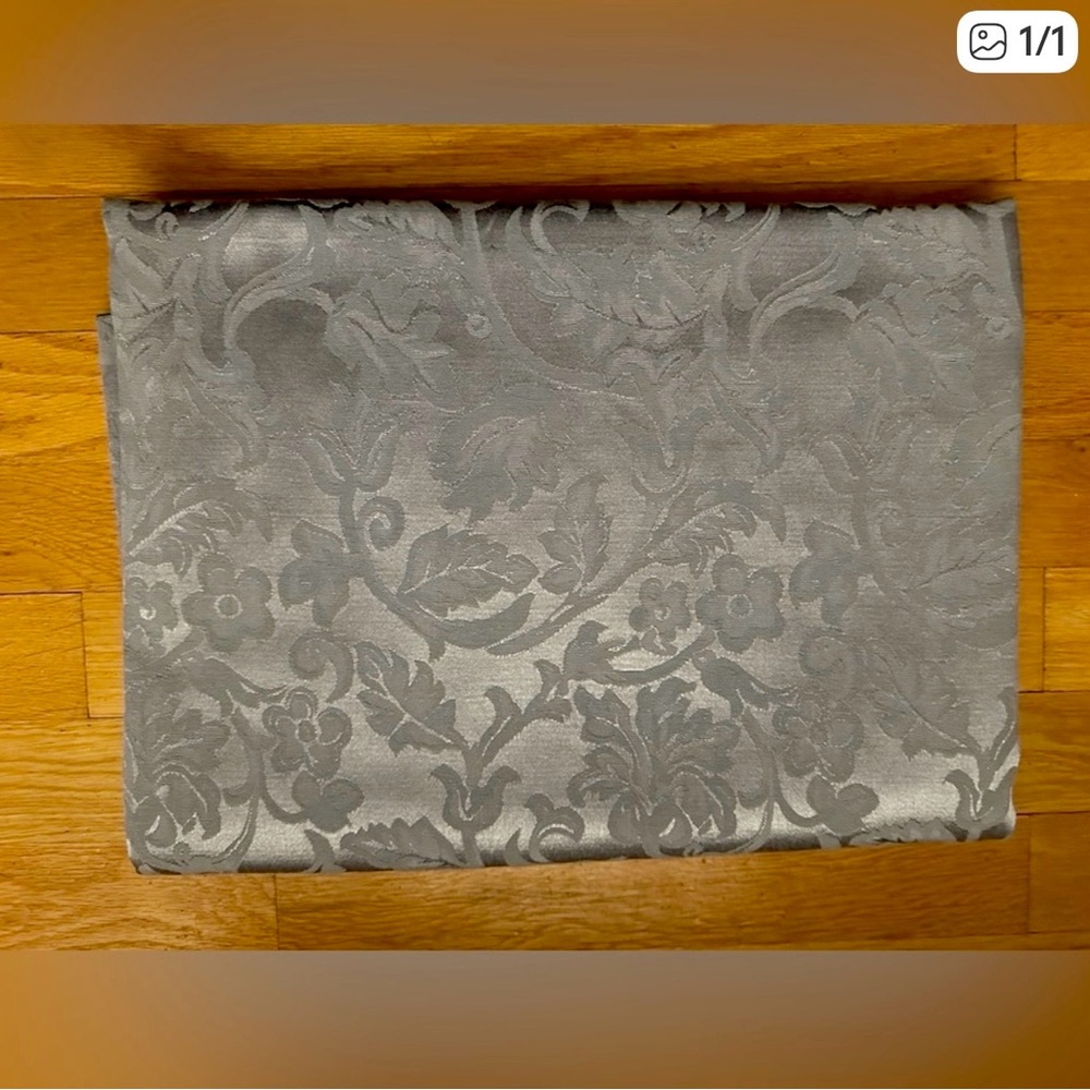 TABLE CLOTH (Dust Blue)